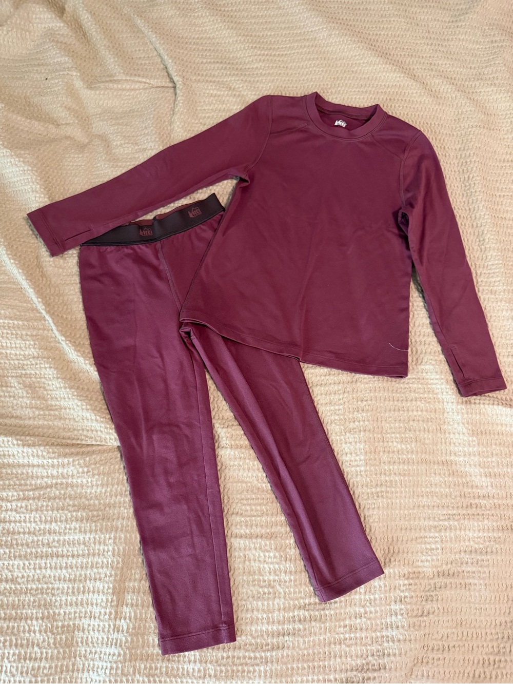 REI Kids thermal set- Burgundy
